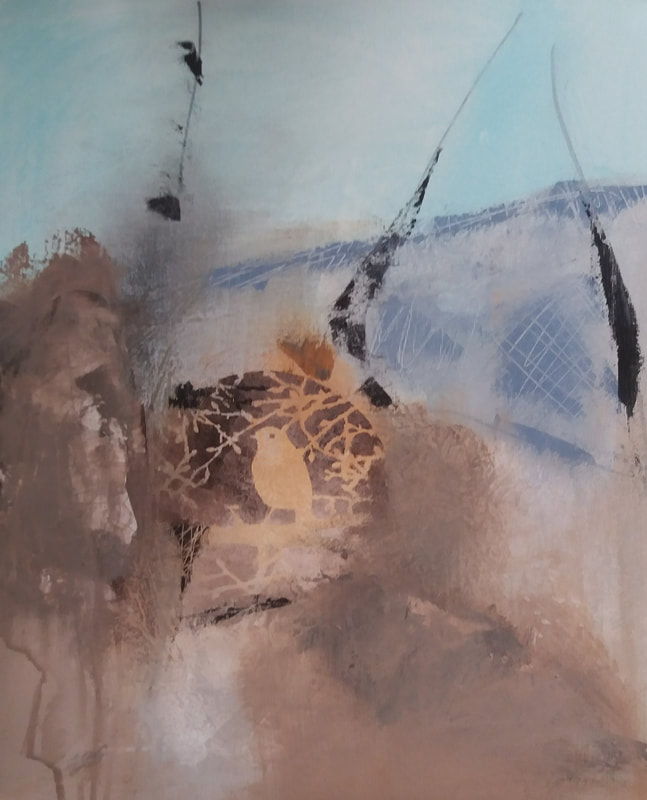 Abstrakt maleri med en fugl i et grålig visuelt landskap 